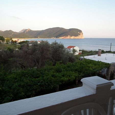 Castellamare Residence Petrovac Bagian luar foto
