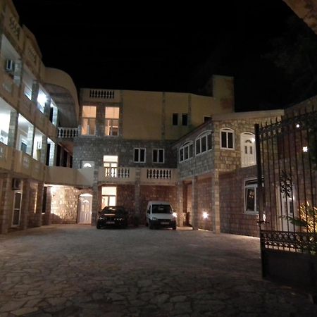 Castellamare Residence Petrovac Bagian luar foto
