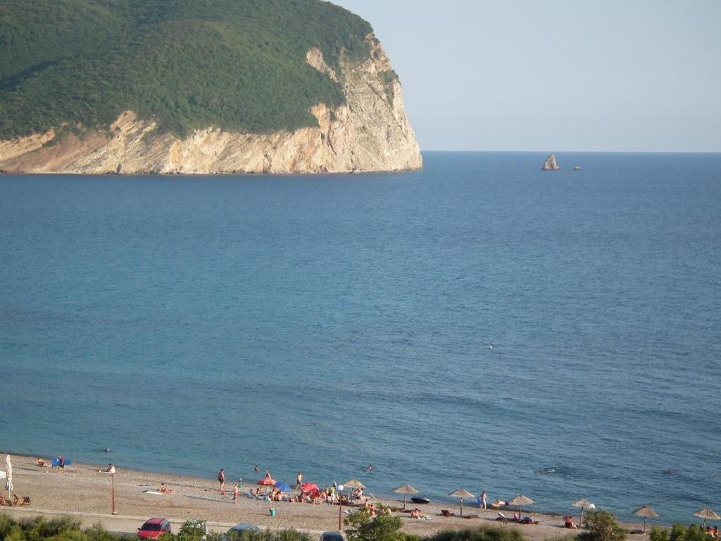 Castellamare Residence Petrovac Ruang foto