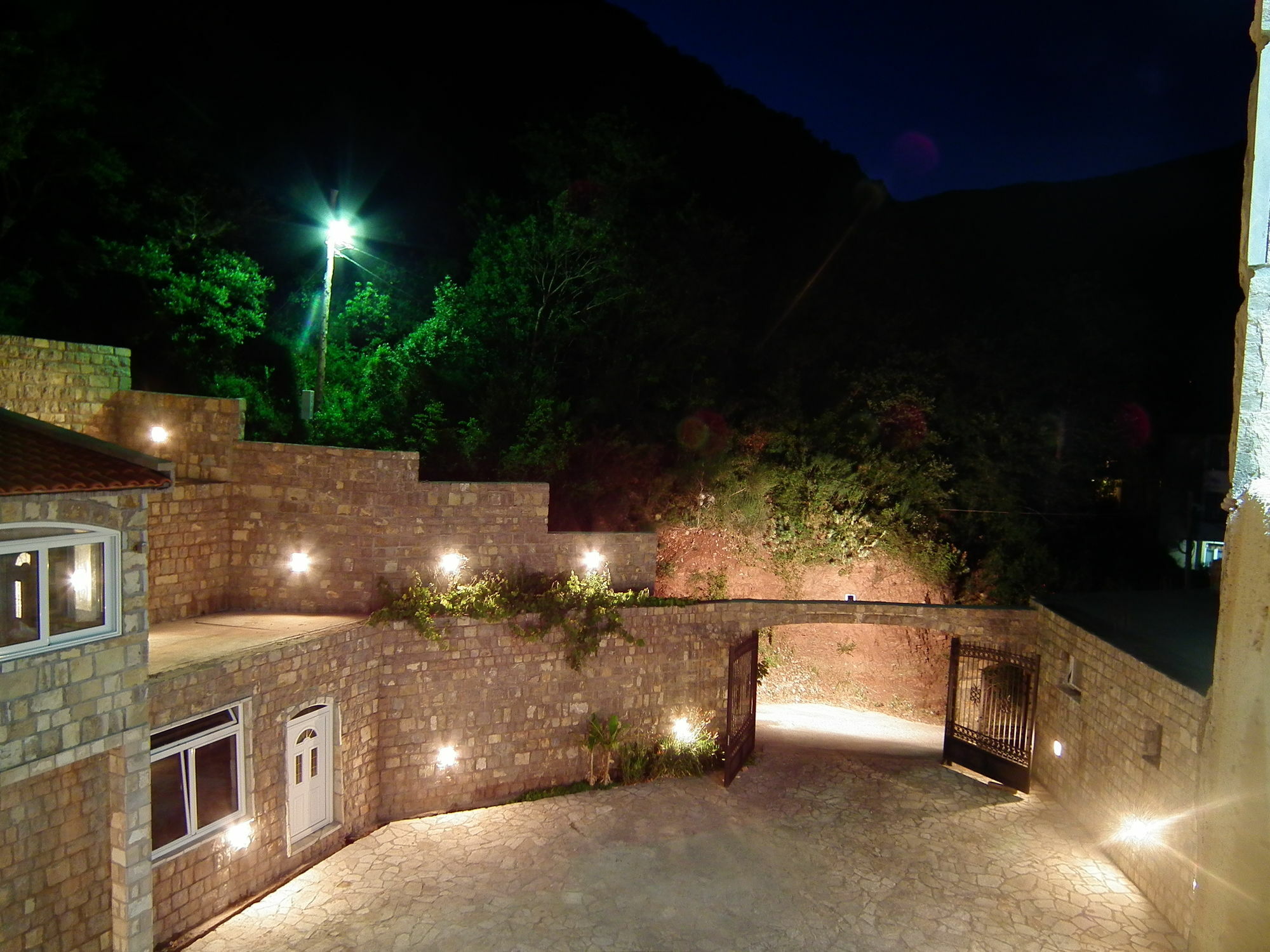 Castellamare Residence Petrovac Bagian luar foto