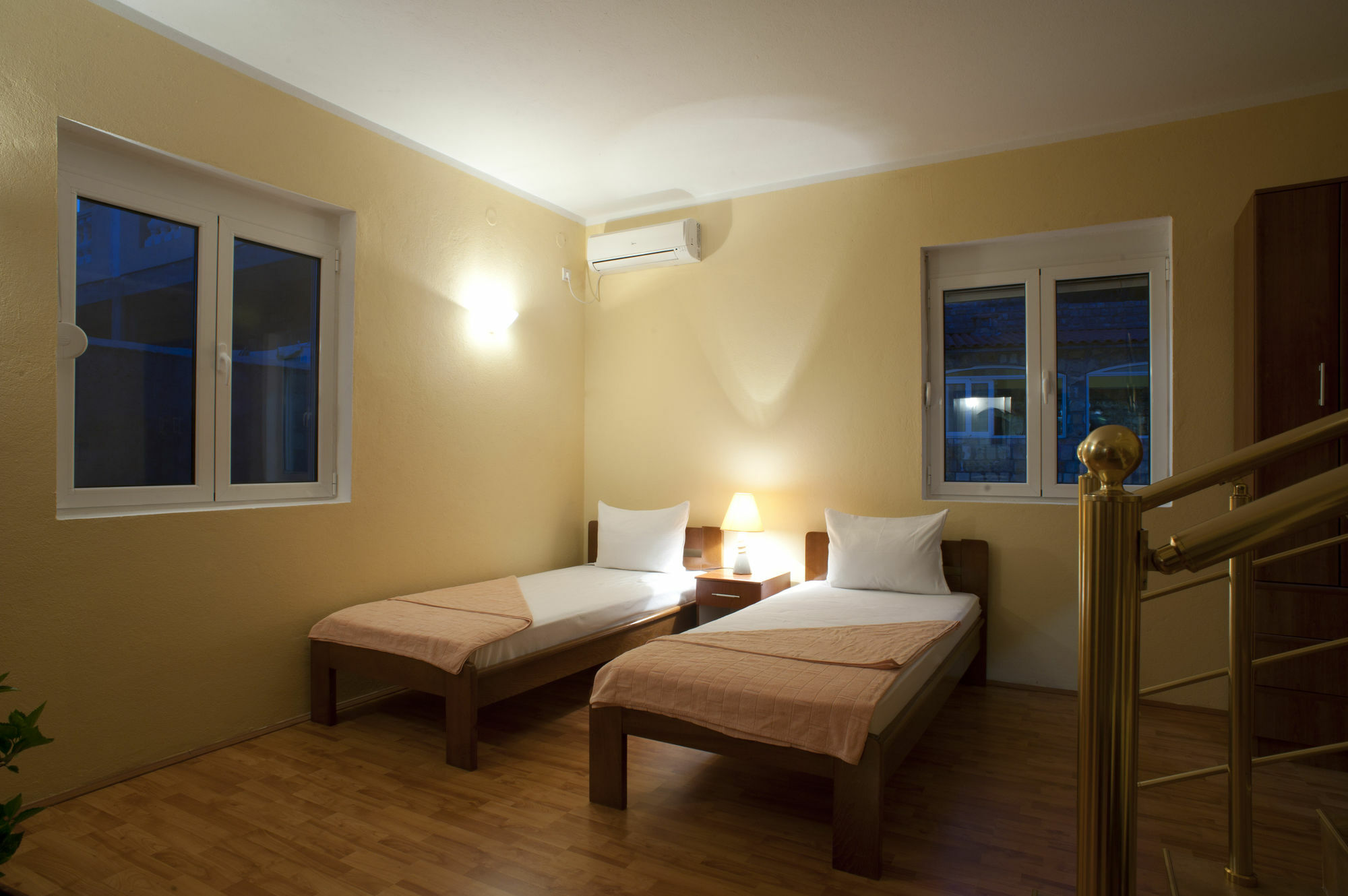 Castellamare Residence Petrovac Bagian luar foto